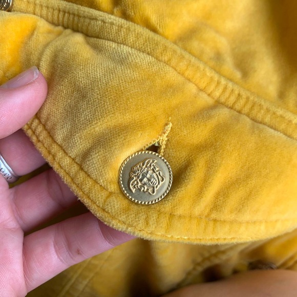 VERSACE • RARE VINTAGE YELLOW VELVET & LEOPARD MEDUSA JACKET - Picture 4 of 9